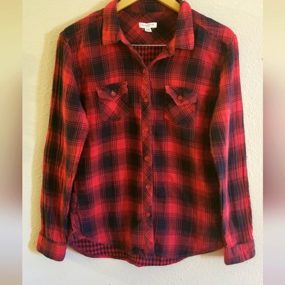 Beachlunchlounge womens button down red plaid shirt size large